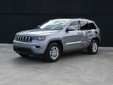 Used 2020 Jeep Grand Cherokee Laredo image 3