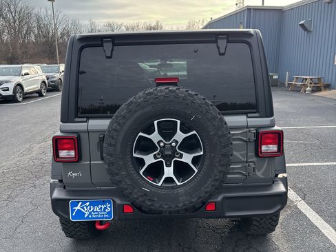 Used 2021 Jeep Wrangler Unlimited Rubicon w/ Cold Weather Group image 5