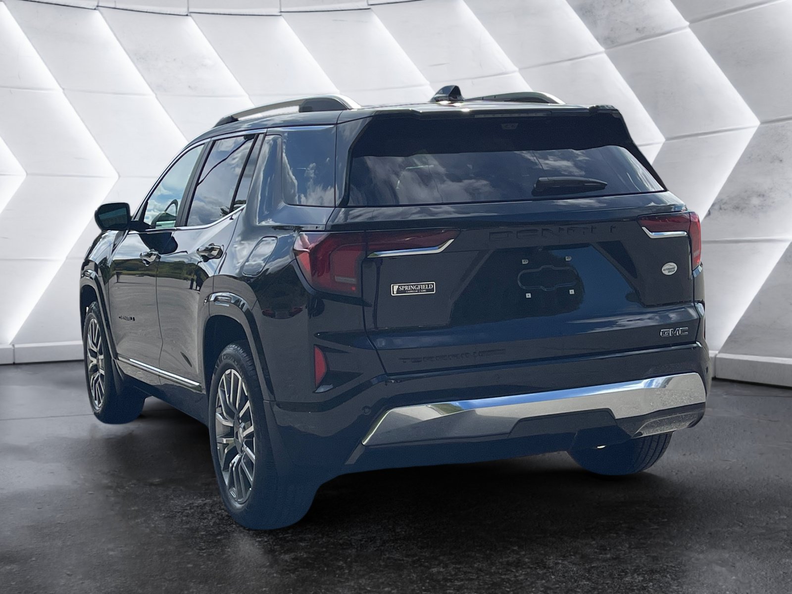 New 2027 GMC Terrain Denali w/ LPO, Black Badging Package AWD/4WD image 4