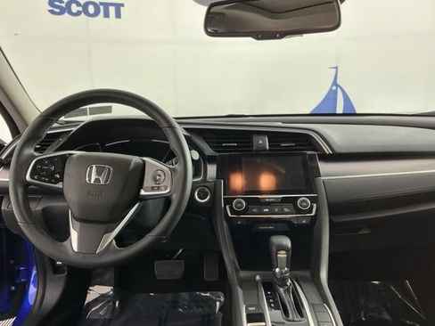 Used 2018 Honda Civic Touring image 34