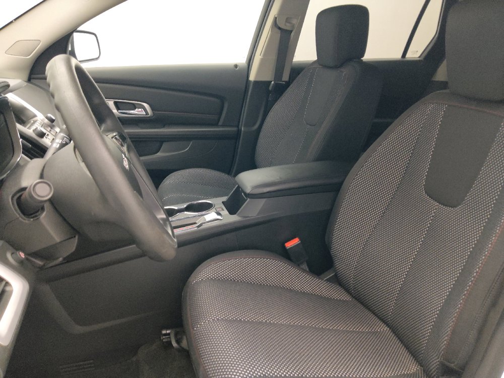 Used 2017 GMC Terrain SLE FWD image 17