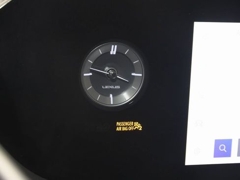 Used 2023 Lexus ES 300h w/ Premium Package image 32