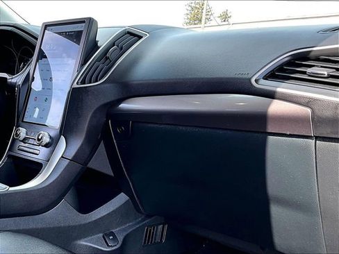 Used 2024 Ford Edge SEL w/ Convenience Package image 14