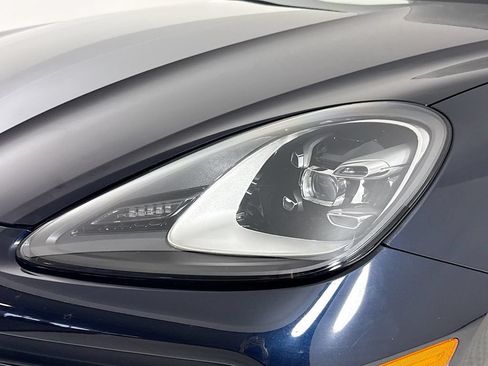 Used 2019 Porsche Cayenne S AWD/4WD image 27