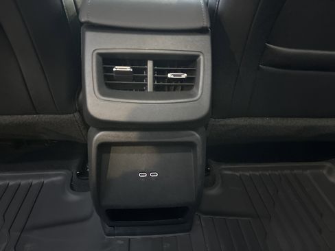 New 2026 Chevrolet Equinox EV LT image 28