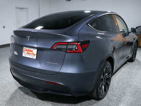 Used 2023 Tesla Model Y Long Range AWD/4WD image 7