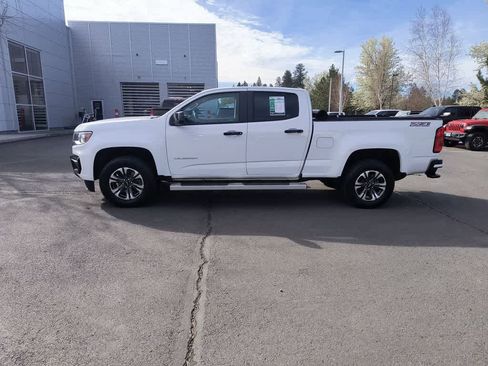 Used 2022 Chevrolet Colorado Z71 image 2