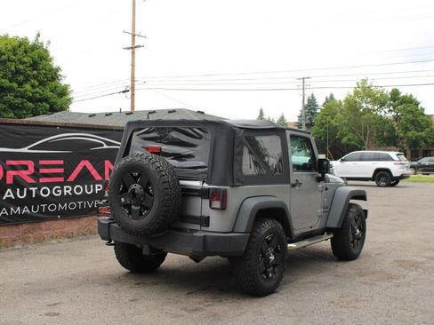 Used 2014 Jeep Wrangler Sport image 6