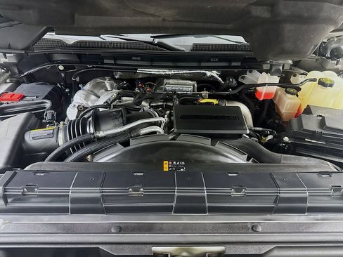 Used 2022 GMC Sierra 3500 Denali w/ Denali Ultimate Package image 29