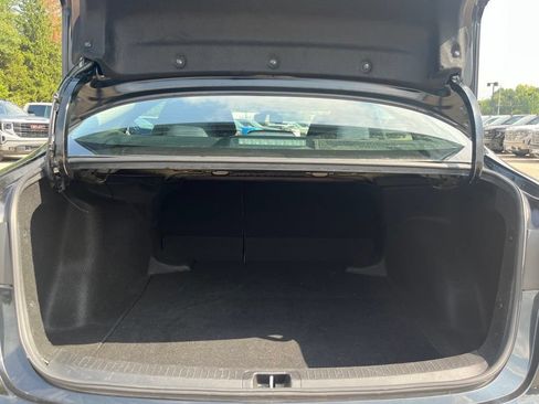 Used 2022 Toyota Corolla LE FWD image 13