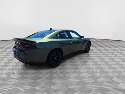 Used 2022 Dodge Charger SXT w/ Plus Group RWD image 8