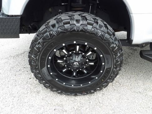 Used 2019 Ford F250 Lariat w/ Lariat Ultimate Package AWD/4WD image 55