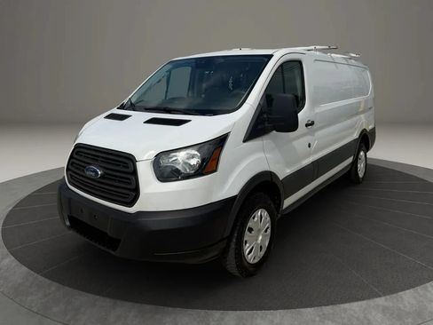 Used 2017 Ford Transit 250 130 Low Roof RWD image 3