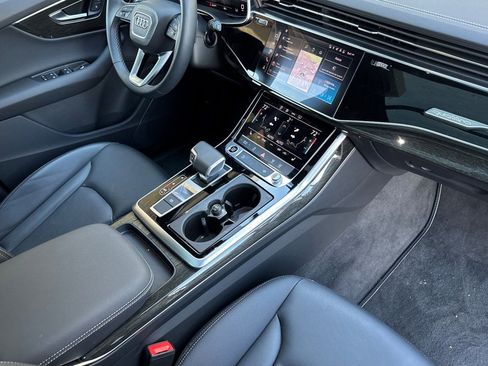 Used 2025 Audi Q7 3.0T Premium w/ Convenience Package image 14