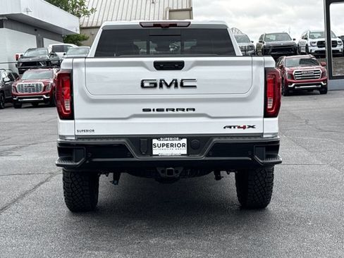 New 2026 GMC Sierra 1500 AT4X w/ LPO, Black Badging Package AWD/4WD image 4