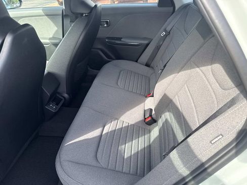 New 2025 Kia K4 EX image 7