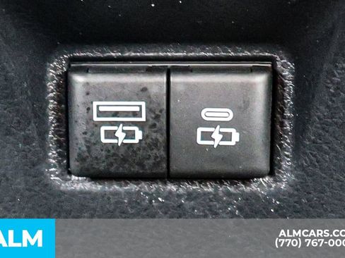 Used 2025 Toyota Camry LE image 56