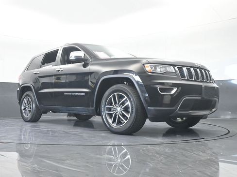 Used 2018 Jeep Grand Cherokee Limited image 66