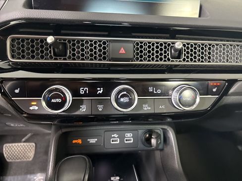 Used 2023 Honda Civic Touring image 17