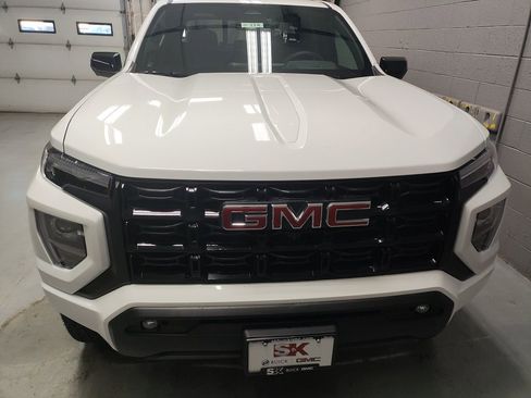 New 2026 GMC Canyon Elevation w/ Convenience Package image 6