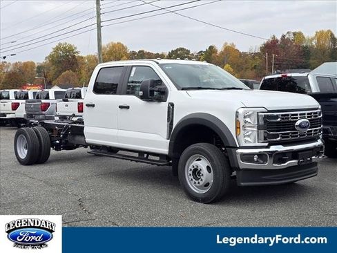 New 2026 Ford F450 XL w/ XL Chrome Package image 2