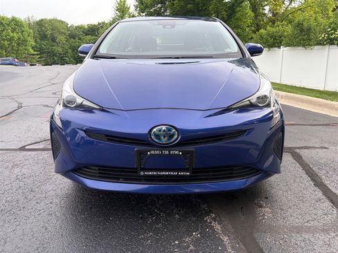 Used 2017 Toyota Prius Three FWD image 19