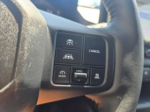 Used 2026 Toyota RAV4 XSE AWD/4WD image 33