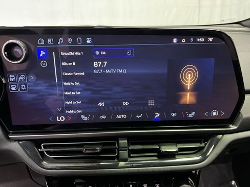 Certified 2024 Chevrolet Equinox EV RS image 18