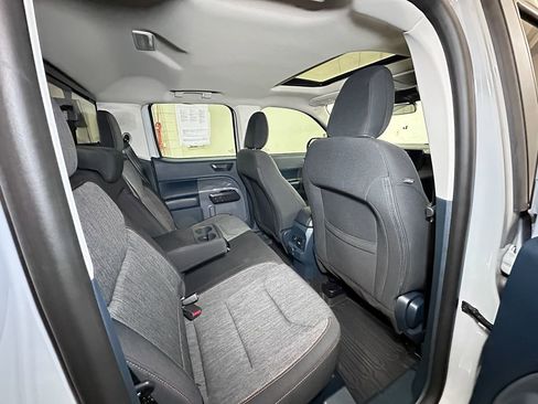 Certified 2023 Ford Maverick Tremor w/ Tremor Off-Road Package image 31