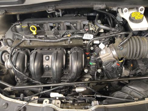 Used 2018 Ford Escape S FWD image 30