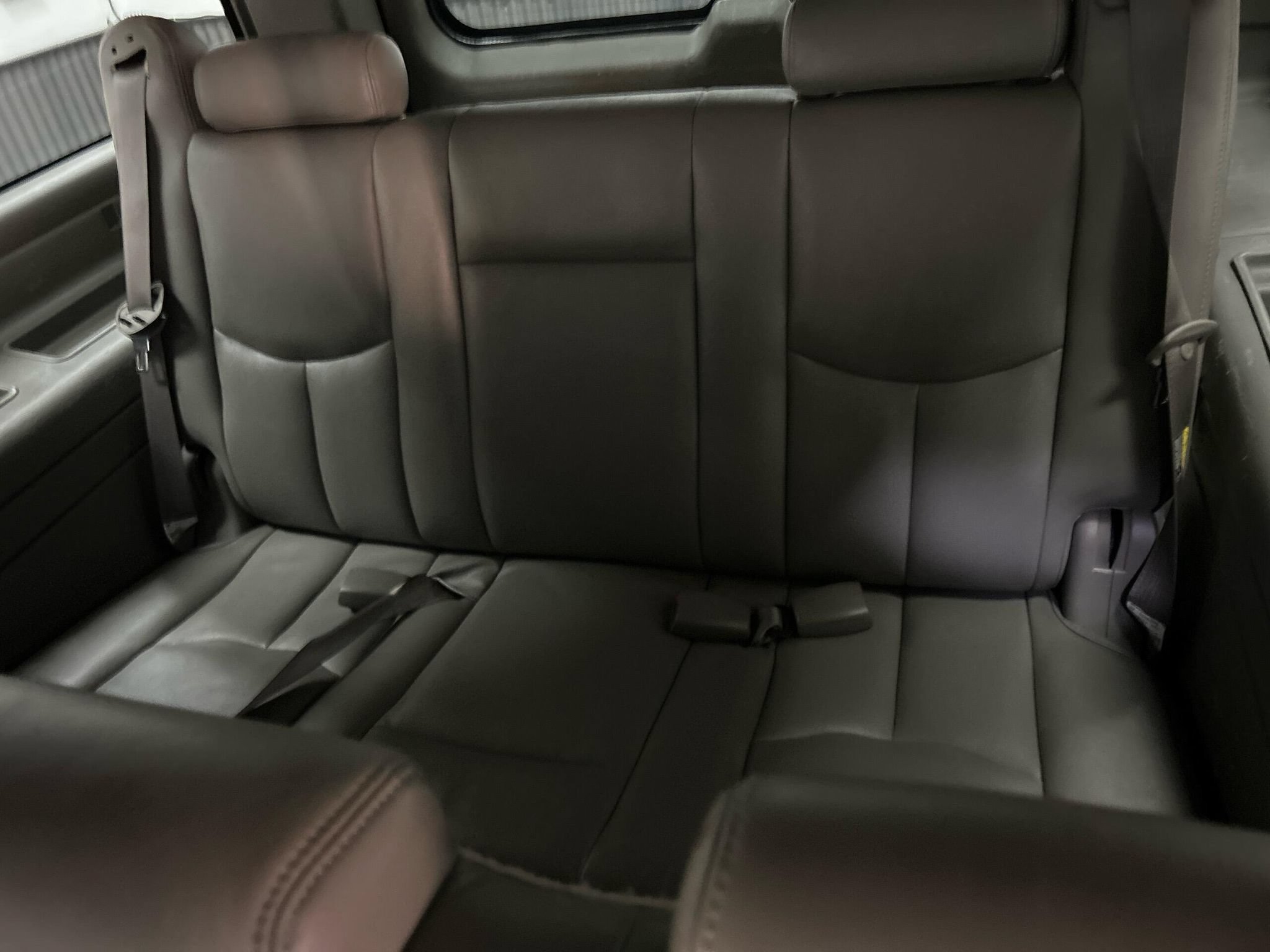 Used 2003 Chevrolet Suburban 2500 LT w/ LT Preferred Equipment Group AWD/4WD image 11
