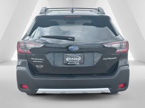 Used 2023 Subaru Outback Limited AWD/4WD image 6