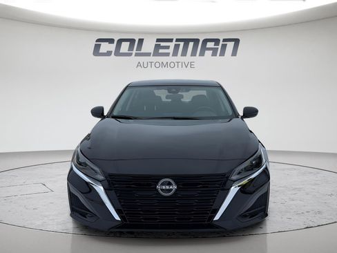 Used 2025 Nissan Altima 2.5 S image 2