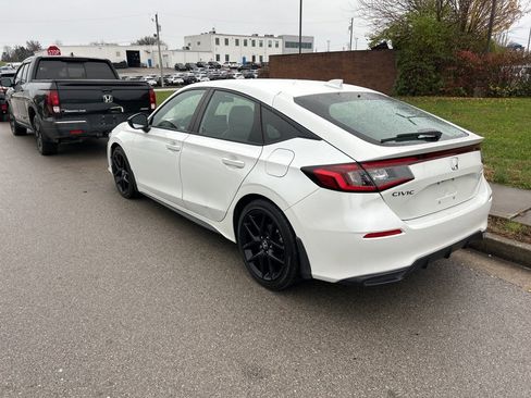 Used 2023 Honda Civic Sport image 7