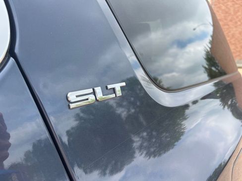 Used 2019 GMC Acadia SLT AWD/4WD image 10