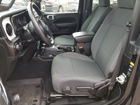 Used 2024 Jeep Wrangler Sport AWD/4WD image 8