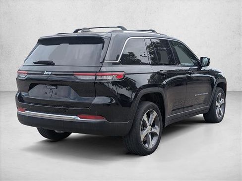 Used 2023 Jeep Grand Cherokee 4WD 4xe image 5