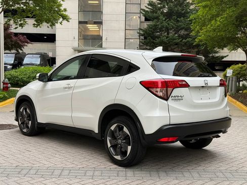 Used 2018 Honda HR-V EX image 7