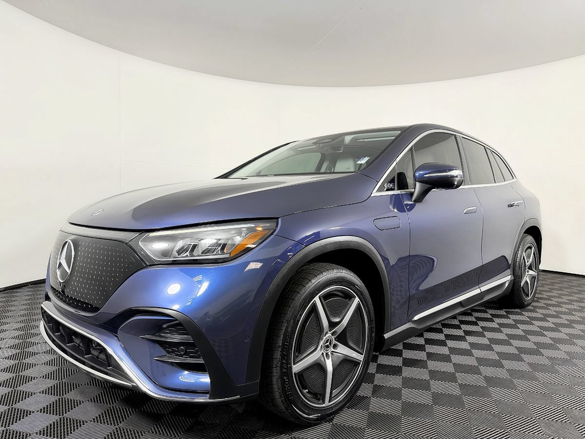 Used 2023 Mercedes-Benz EQE 500 4MATIC SUV image 2