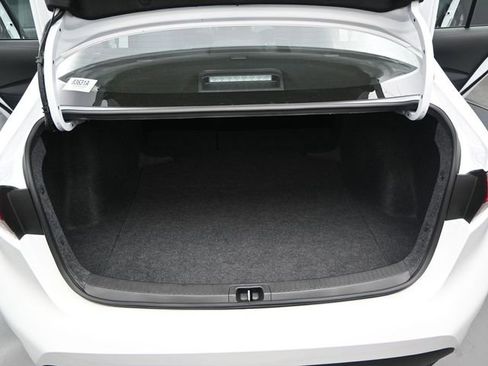 Used 2025 Toyota Corolla LE w/ Convenience Package image 12