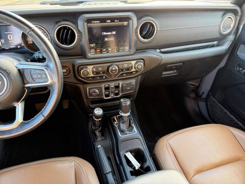 Used 2023 Jeep Wrangler Unlimited Sahara w/ Cold Weather Group image 12