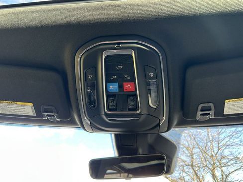 New 2025 Jeep Grand Cherokee Laredo X w/ Luxury Tech Group I image 30