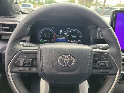 Used 2026 Toyota 4Runner 4WD image 8