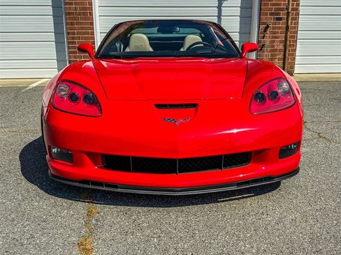 Used 2010 Chevrolet Corvette Grand Sport w/ Preferred Equipment Group image 14