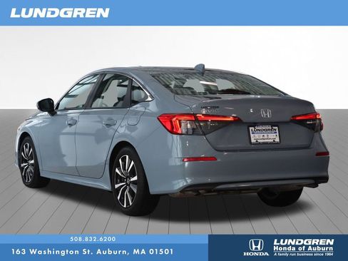 Used 2024 Honda Civic EX image 3