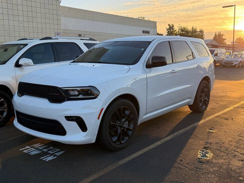 Used 2021 Dodge Durango SXT RWD image 2