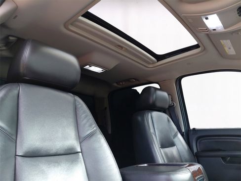 Used 2011 GMC Sierra 1500 Denali image 15