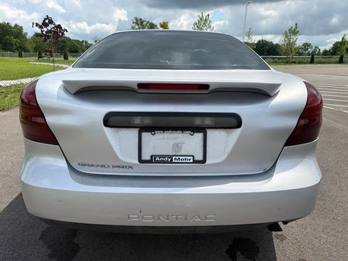 Used 2005 Pontiac Grand Prix w/ Drivers Plus Package FWD image 8