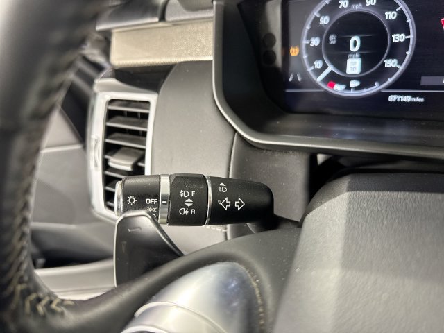 Used 2019 Land Rover Discovery HSE AWD/4WD image 14