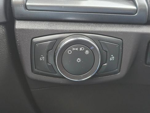 Used 2016 Ford Fusion SE FWD image 24